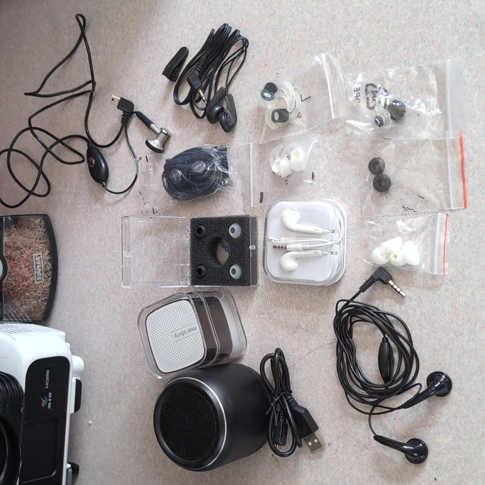 Electronic gadgets